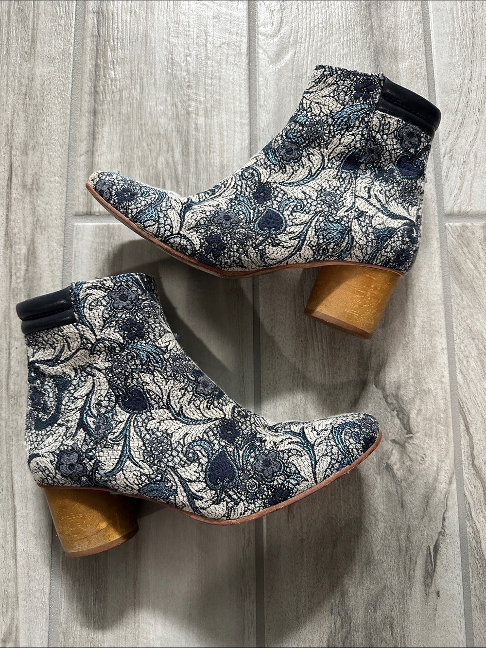 Bernardo Izzy Ankle Boots with Wooden Block Rounded Heel - Blue/Cream